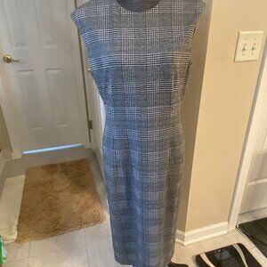 Brooks Brothers - Size 14 - Classic style sleeveless houndstooth sheath dress